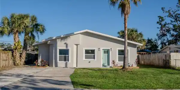 5516 GOLDEN DRIVE