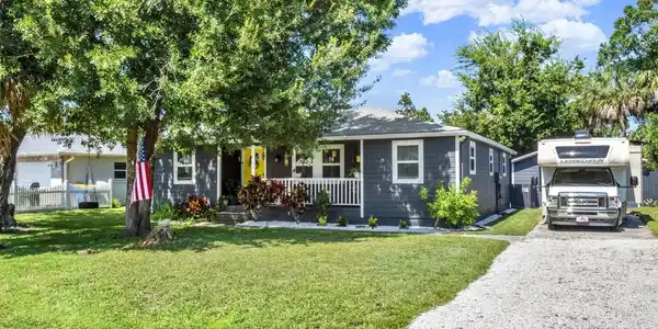 2721 EVERGREEN DRIVE