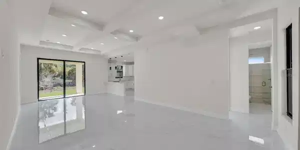 Image 4 Image 4