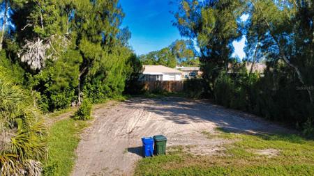 1020 LINDEN ROAD