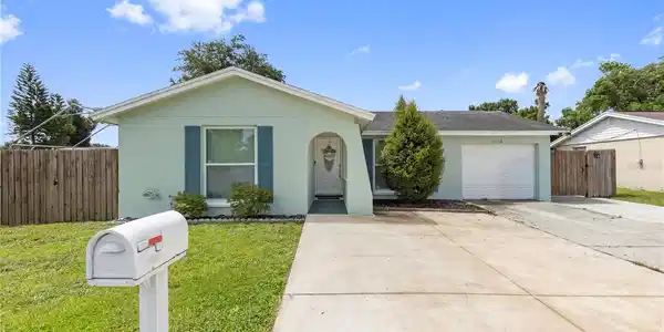 10112 ENCHANTED OAKS COURT