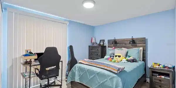 Image 4 Image 4