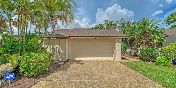 5903 LA VISTA
