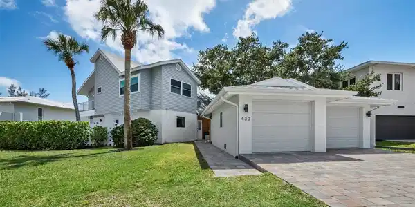 430 ISLAND CIRCLE