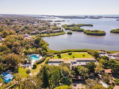 1526 PELICAN POINT DRIVE