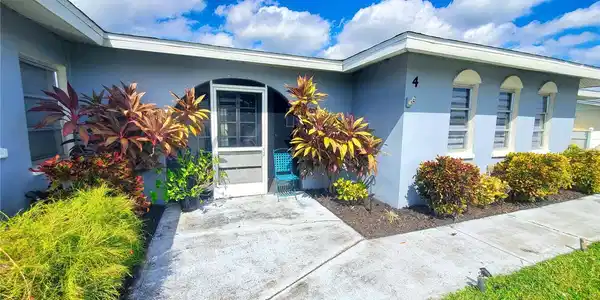 4 GOLFVIEW ROAD