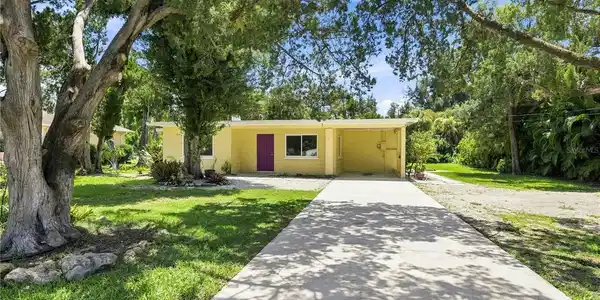 114 LAKEVIEW DRIVE
