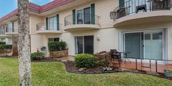 2810 OCEAN SHORE