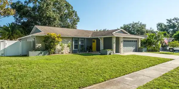103 FOREST CIRCLE