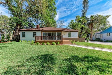 711 32ND STREET W