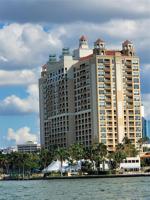 1111 RITZ CARLTON