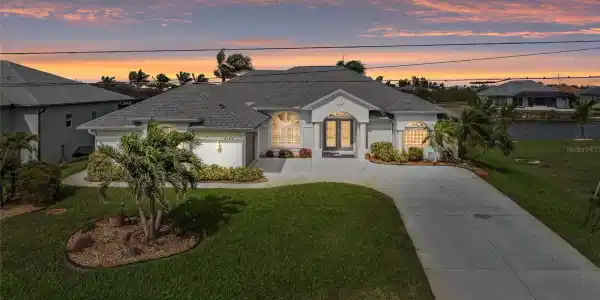 8106 ARLEWOOD CIRCLE