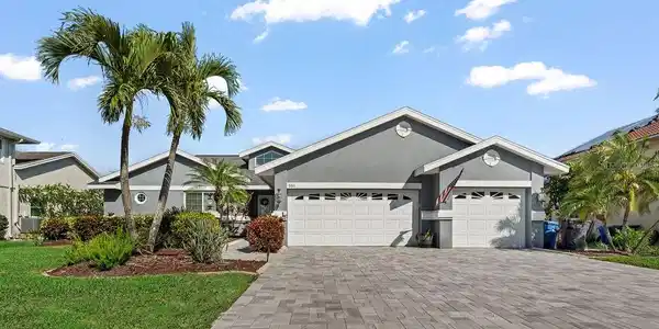 6611 SURFSIDE BOULEVARD