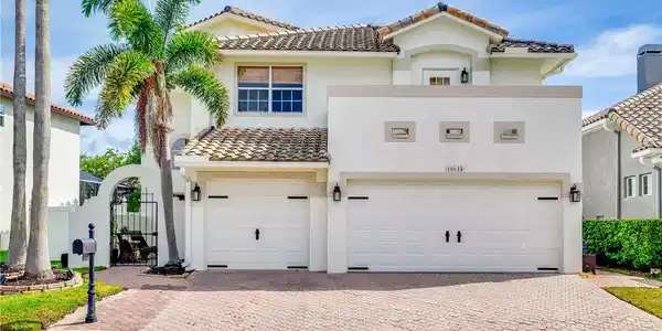 10614 CAPE HATTERAS DRIVE