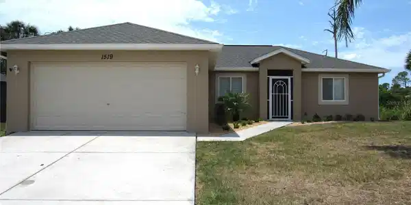 1519 NORA LANE