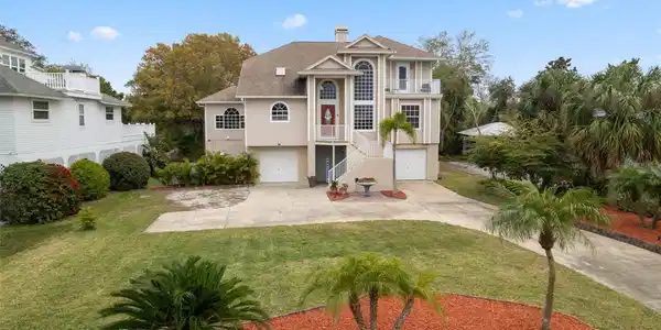 3114 BLUFF BOULEVARD