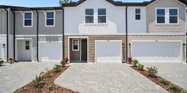 7522 DEER VALLEY CIRCLE