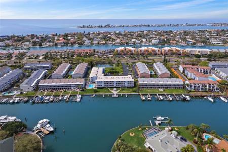 719 PINELLAS BAYWAY S