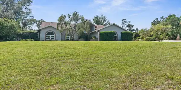 5348 SANDRA DRIVE