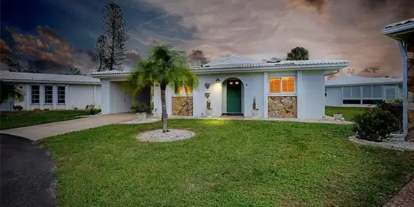 315 CIRCLEWOOD DRIVE