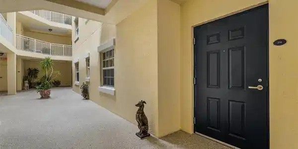 Image 4 Image 4