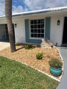 24 OAKWOOD DRIVE N