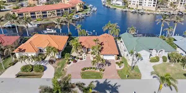 1460 RAVEN COURT