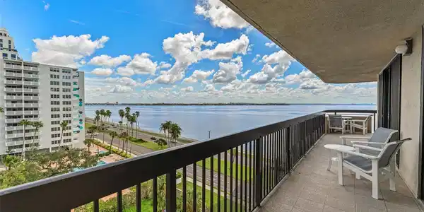 2413 BAYSHORE BOULEVARD