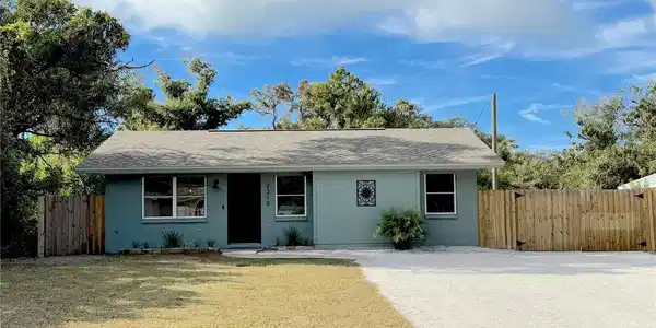 2218 SEABOARD AVENUE
