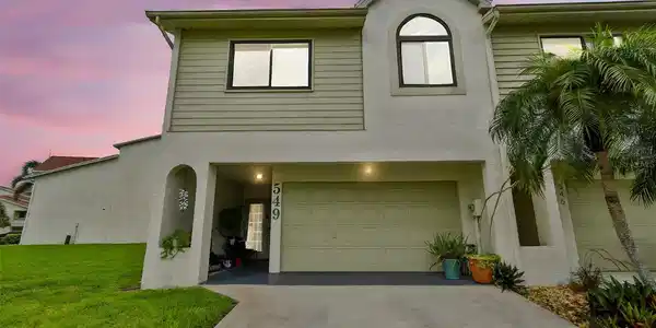 549 WALDEN COURT