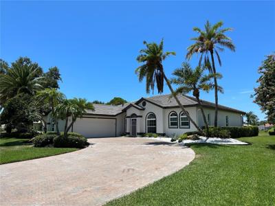 8914 GREY OAKS