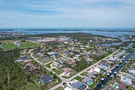 1098 BAY HARBOR