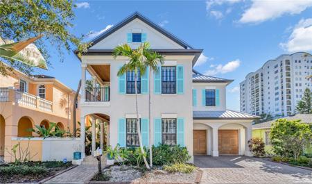 1644 DOLPHIN LANE