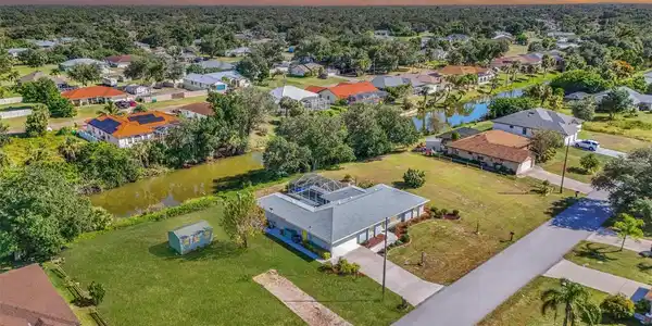 1042 STRASBURG DRIVE