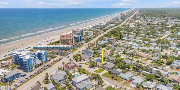 821 OCEAN AVENUE