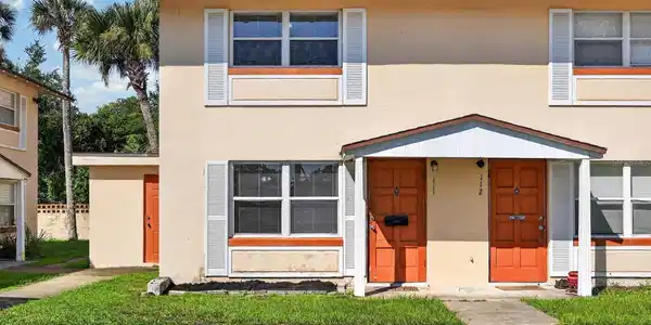1600 S PALMETTO AVENUE