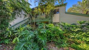 1617 BAYHOUSE