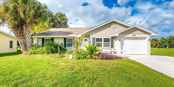 18074 LAKE WORTH BOULEVARD