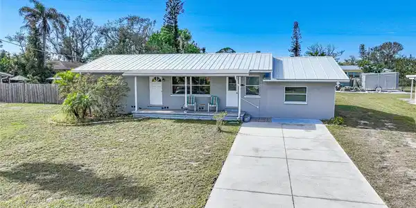 780 ORCHARD LANE