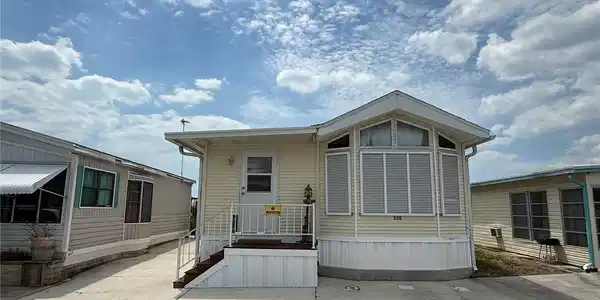 1475 FLAMINGO DRIVE
