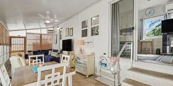 Image 4 Image 4