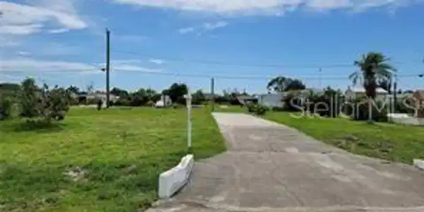 1404 KINGFISHER DRIVE