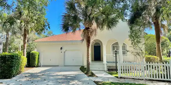 16 FLAMINGO COURT