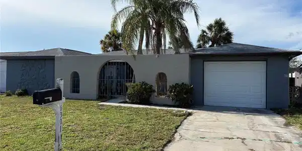 6301 SEABREEZE DRIVE