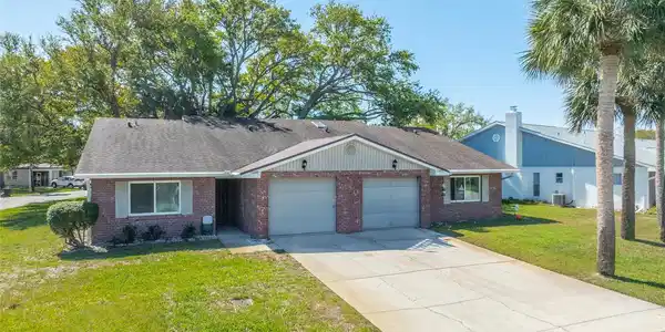 1400 PORTOBELLO DRIVE