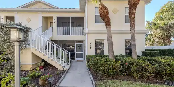 800 GARDENS EDGE DRIVE