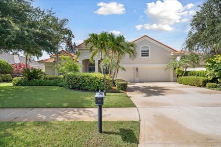 327 SOUTHAMPTON DRIVE
