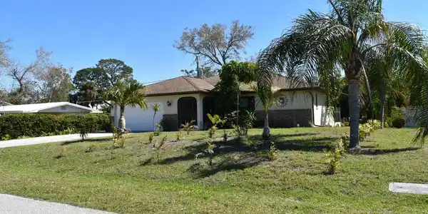 707 PALMETTO DRIVE
