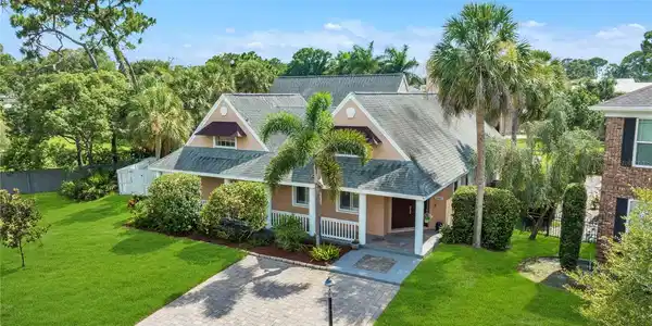 2980 EAGLE ESTATES E