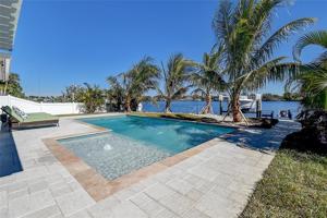 658 BAYSHORE